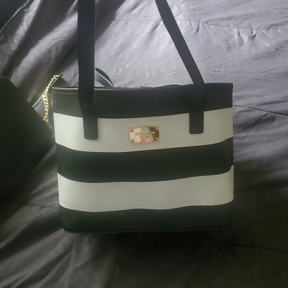 Mk black and white tote